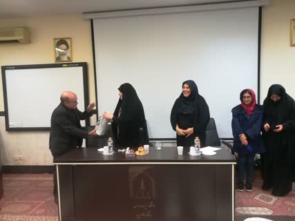 مراسم سخنرانی پیرامون ایام فاطمیه و قرعه کشی مسابقه کتابخوانی برگزار شد