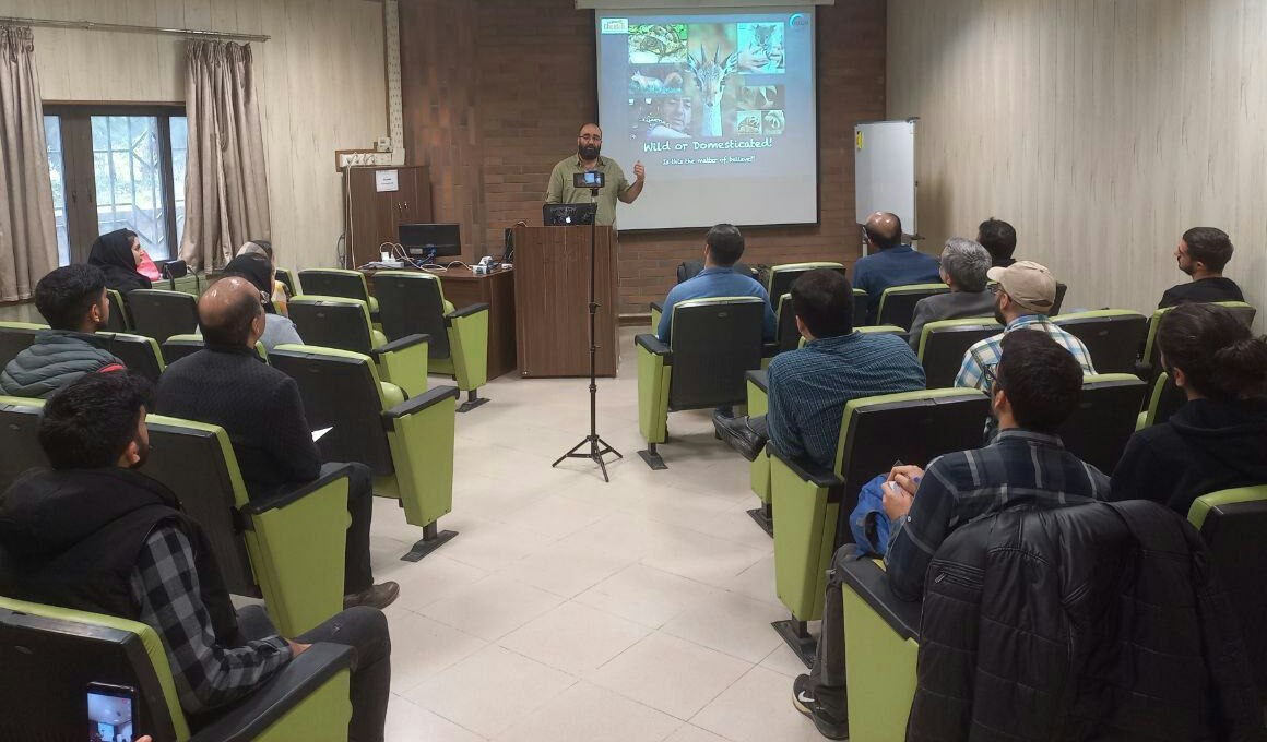 برگزاری کارگاه آموزشی «اصول نگهداری گربه‌سانان بزرگ در اسارت» در دانشکده کشاورزی 