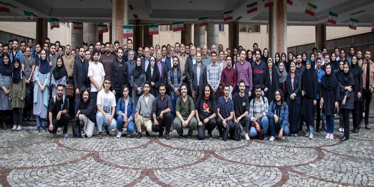 مراسم معارفه دانشجویان نو ورود دانشکده مهندسی برق و کامپیوتر برگزار شد