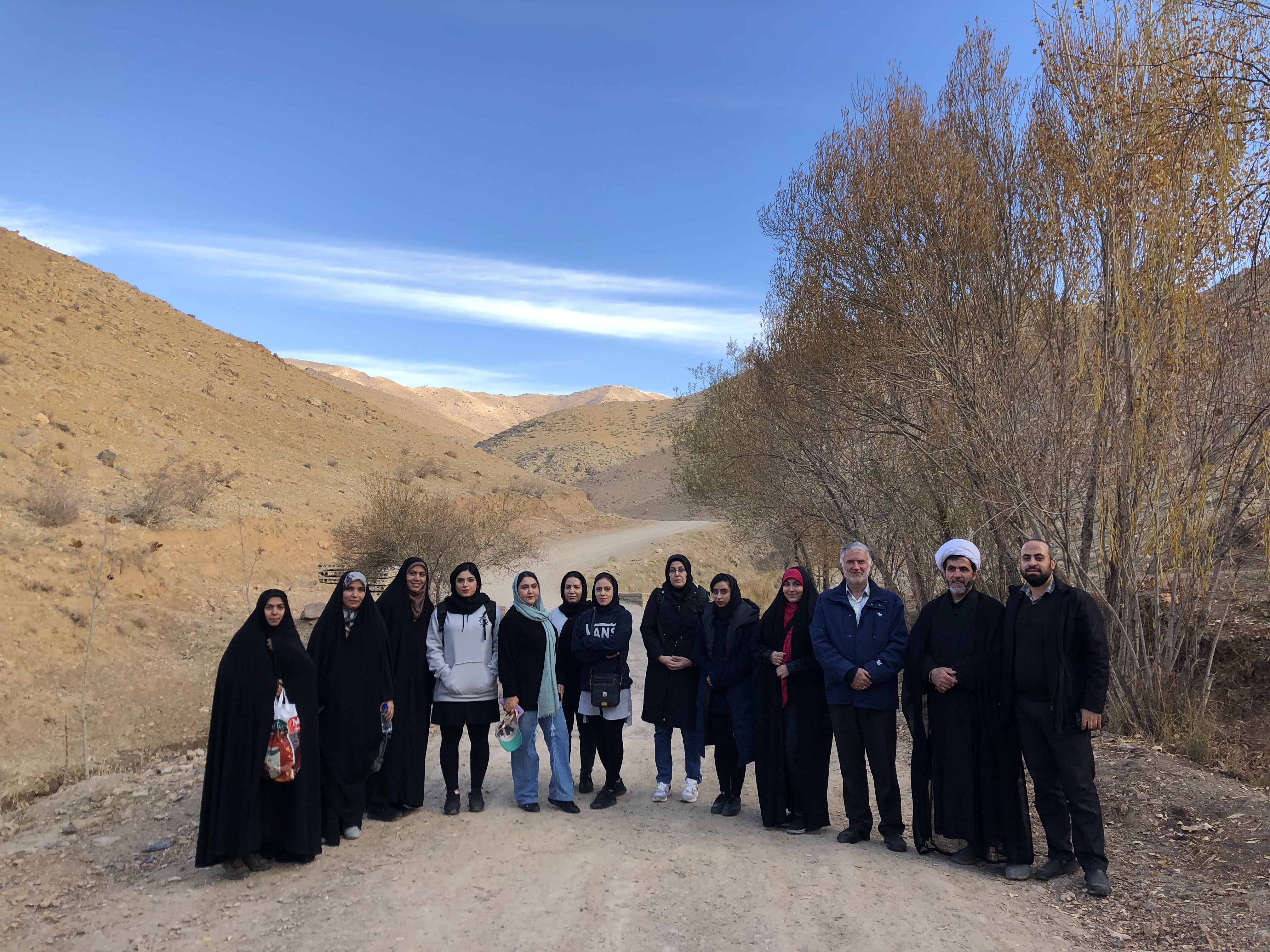 اردوی سیاحتی – زیارتی دانشجویان دختر پردیس کشاورزی برگزار شد